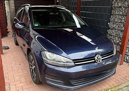 VW Golf Volkswagen VII Variant 1.4 TSI "LIFE" AHK Navi Xenon