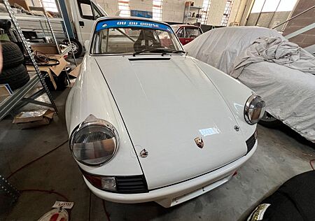 Porsche 911 Urmodell 911 2.4s 1971 Ready to Race