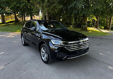 VW Touareg Volkswagen R-LINE VIRTUAL/KAMERA 360°/LED/XENON
