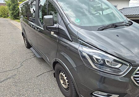 Ford Tourneo Custom L2 Titanium X