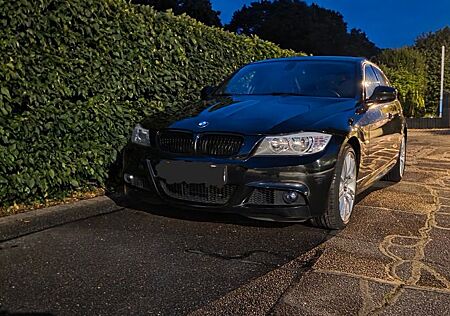 BMW 325i xDrive -M Paket