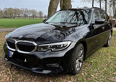 BMW 320d Touring Sport Line AHK ACC Navi
