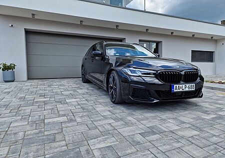 BMW 530d xDrive Touring Aut.M-paket Laser Panorama