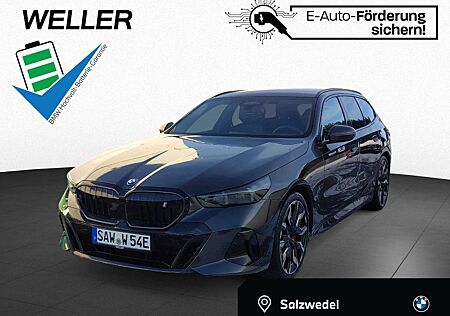 BMW i5 Touring xDrive40 M Sport Pro ACC AdapLED