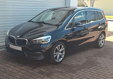 BMW 2er 218d Gran Tourer Sport Line Autom. Navi LED