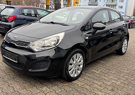 Kia Rio Edition 7*Klima*So.+Wi.Reifen*Neu Tüv*