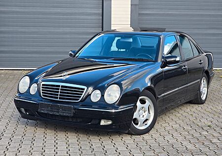 Mercedes-Benz E 240 Avantgarde Automatik Schiebedach Klima Tüv
