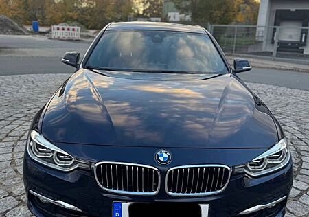 BMW 330i Luxury Line