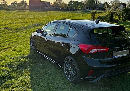 Ford Focus 1,0 EcoBoost 92kW ST-Line ST-Line