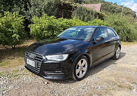 Audi A3 1.4 TFSI cod ultra Ambiente Ambiente