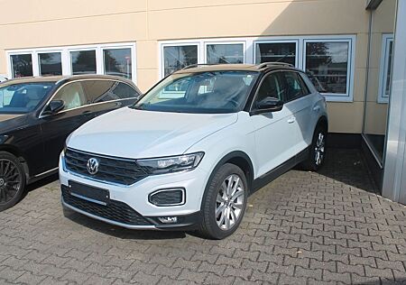 VW T-Roc Volkswagen 1.5 TSI ACT Style*LED*P-Dach*1.Hd*Navi*PDC