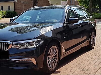 BMW 520d Touring G 31 Luxury Line, Saphireschwarz