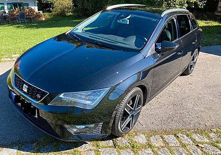 Seat Leon ST 2.0 TDI 110kW FR 1. Hand Scheckheft