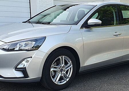 Ford Focus 1.0 EcoBoost COOL&CONNECT