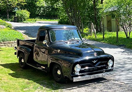 Ford F 100 1955er Pickup komplett neu aufgebaut, V8