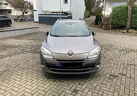 Renault Megane Grandtour Luxe 2.0 16V 140 CVT Luxe