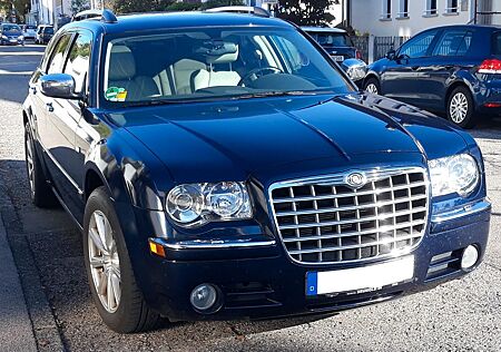 Chrysler 300C Touring 3.5 V6 AWD Autom. -