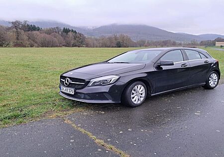 Mercedes-Benz A 180 d -