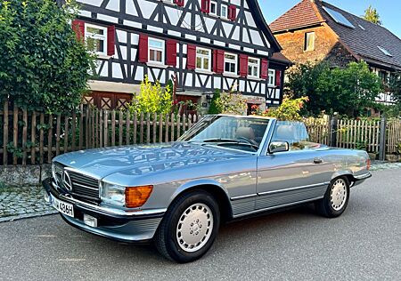 Mercedes-Benz SL 560 R107 umfangreich restauriert