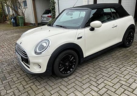 Mini Cooper Cabrio Classic Trim Steptronic Classi...