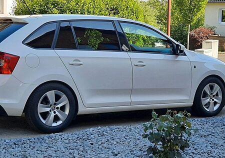 Skoda Rapid 1.2 TSI Greentec Spaceback Joy Top Zustand