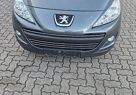 Peugeot 207 SW Premium MIT KLIMA Panoramadach