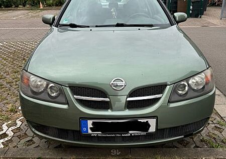 Nissan Almera 1.5 acenta acenta