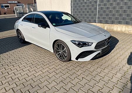 Mercedes-Benz CLA 220 d Special Edition,AMG, Neuwerrtig,Pano