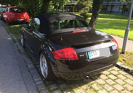 Audi TT Roadster 1.8T 132 kW -