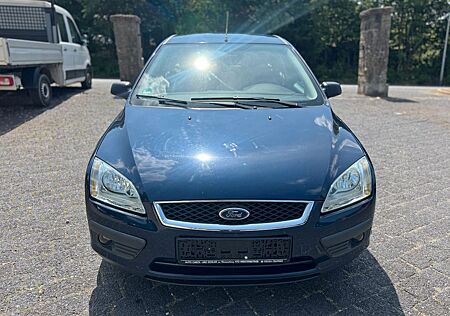 Ford Focus Turnier Trend 1.6*KLIMA*