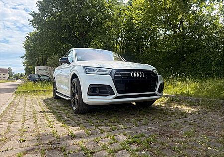 Audi Q5 45 TFSI S tronic quattro -