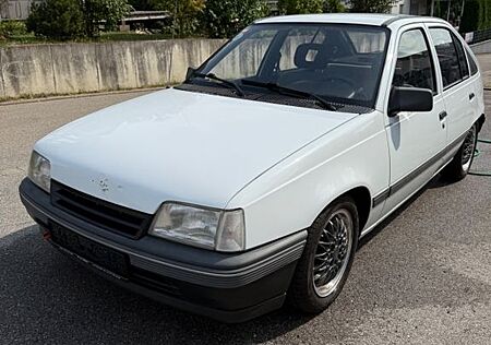 Opel Kadett E