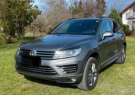VW Touareg Volkswagen 3.0 V6 TDI SCR Tiptronic BMT BlueMot...