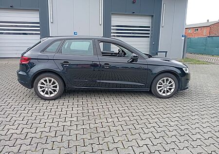 Audi A3 Sportback attraction Xenon Klima PDC
