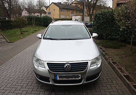 VW Passat Variant Volkswagen 2.0 TDI DPF DSG Trendline Var...