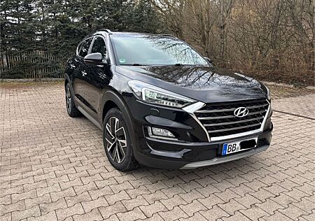 Hyundai Tucson 2.0 CRDi GARANTIE bis 04/2027 Premium 4WD