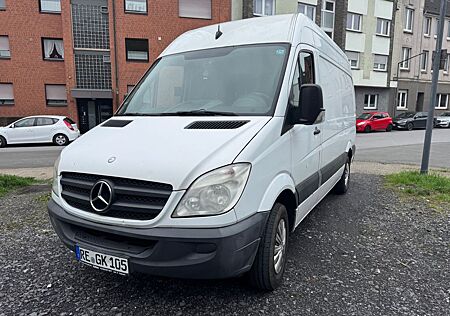 Mercedes-Benz Sprinter 211