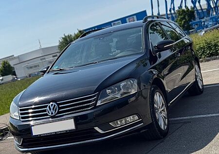 VW Passat Volkswagen B7 2.0 TDI DSG TÜV 10/26 2.Hand