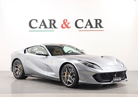 Ferrari 812 6.5 V12 Superfast DCT F1
