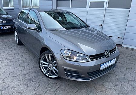 VW Golf Volkswagen VII Lim. Trendline BMT