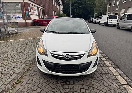 Opel Corsa D Color Edition