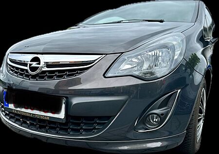 Opel Corsa D Color Edition-OPC LINE