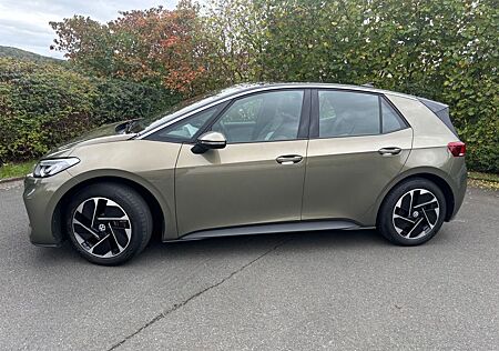 VW ID.3 Volkswagen Pro 58 kWh 150 kW Pro Dark Olive Green