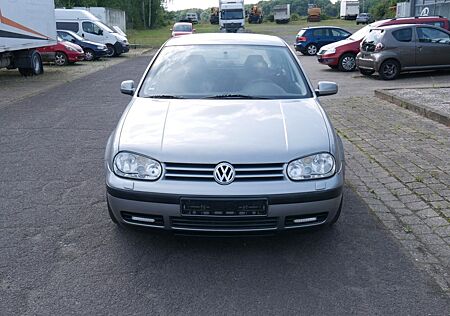 VW Golf Volkswagen 1.6 Auto Special Autom-Klima-Navi-Ruckfk