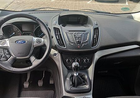Ford Kuga 1,6 EcoBoost 2x4 110kW Trend Trend