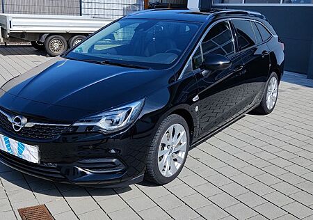 Opel Astra K Sports Tourer Elegance 1.2 Turbo 107 KW