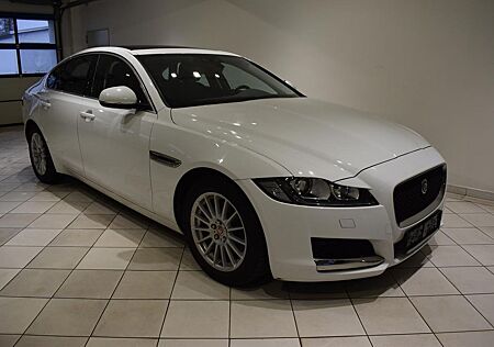 Jaguar XF Bi-Xenon HUD SHZ NAVI LEDER