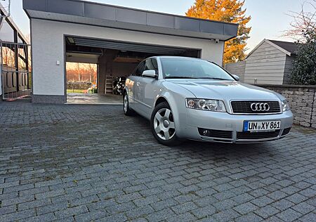 Audi A4 2.0 multitronic -