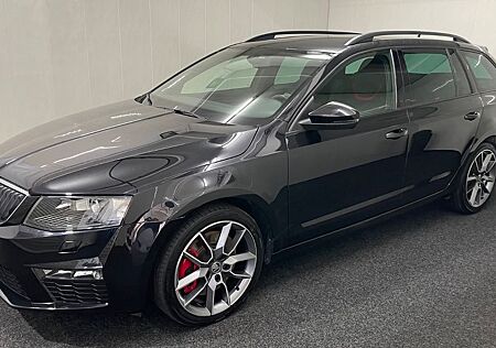 Skoda Octavia RS 2.0 TSI Aus 1.Hand XENON SHZ NAVI AHK