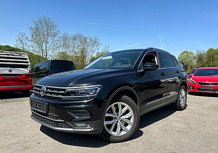 VW Tiguan Volkswagen Highline BMT 4Motion Panorama*AHK*Digital